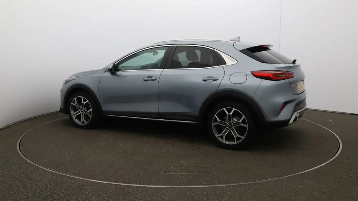 2022-kia-xceed-15-t-gdi-3-big-38