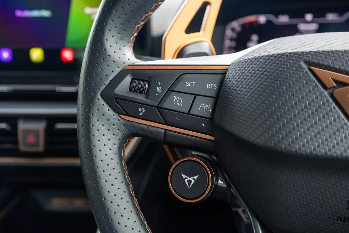 2023-cupra-formentor-20-tsi-vzn-big-22