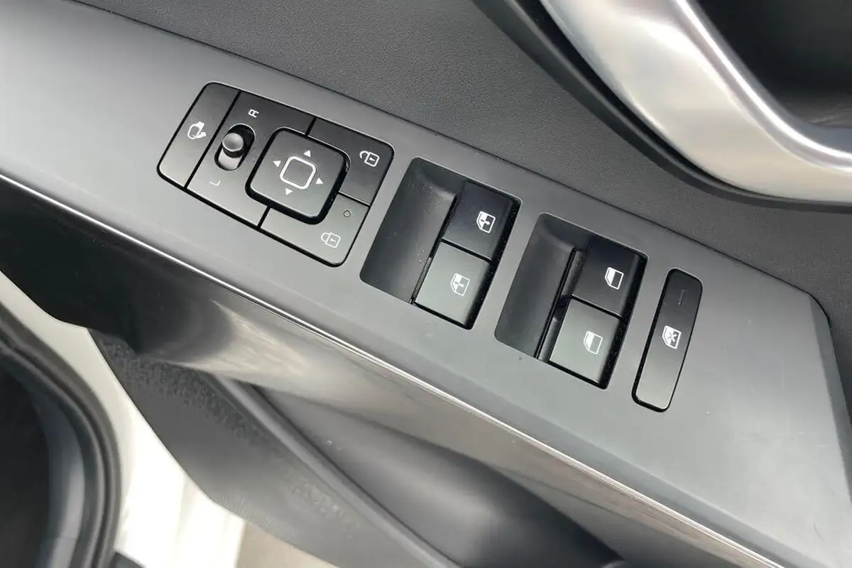 2024-kia-niro-16-gdi-3-168bhp-phev-111kwh-big-17