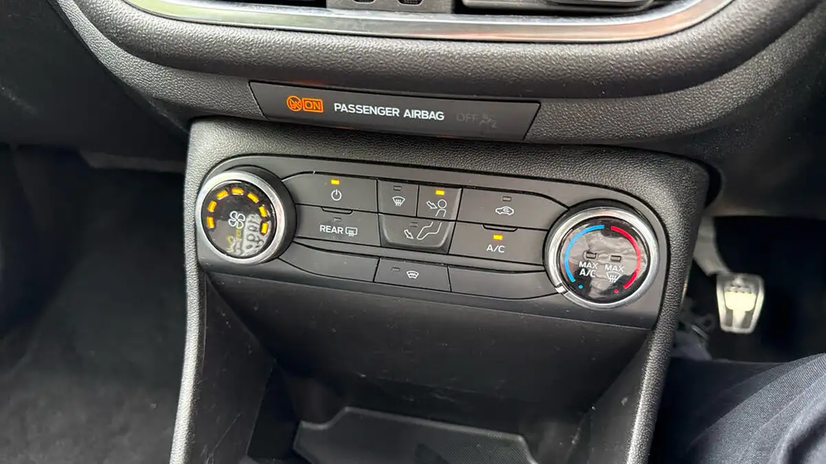 2019-ford-fiesta-10t-st-line-100ps-3d-big-28