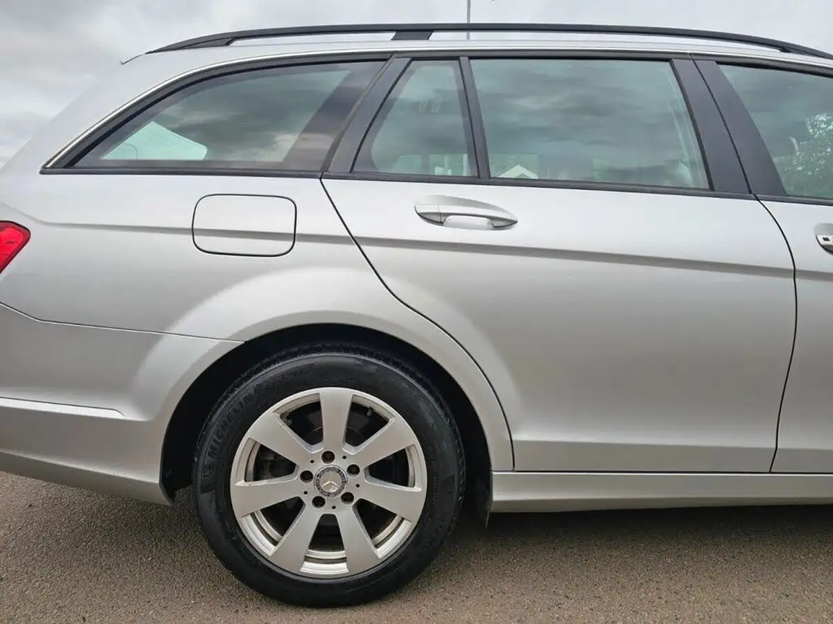 2011-mercedes-benz-c-class-21td-c220-cdi-se-21cdi-blue-f-estate-5d-2143cc-7g-tronic-big-32