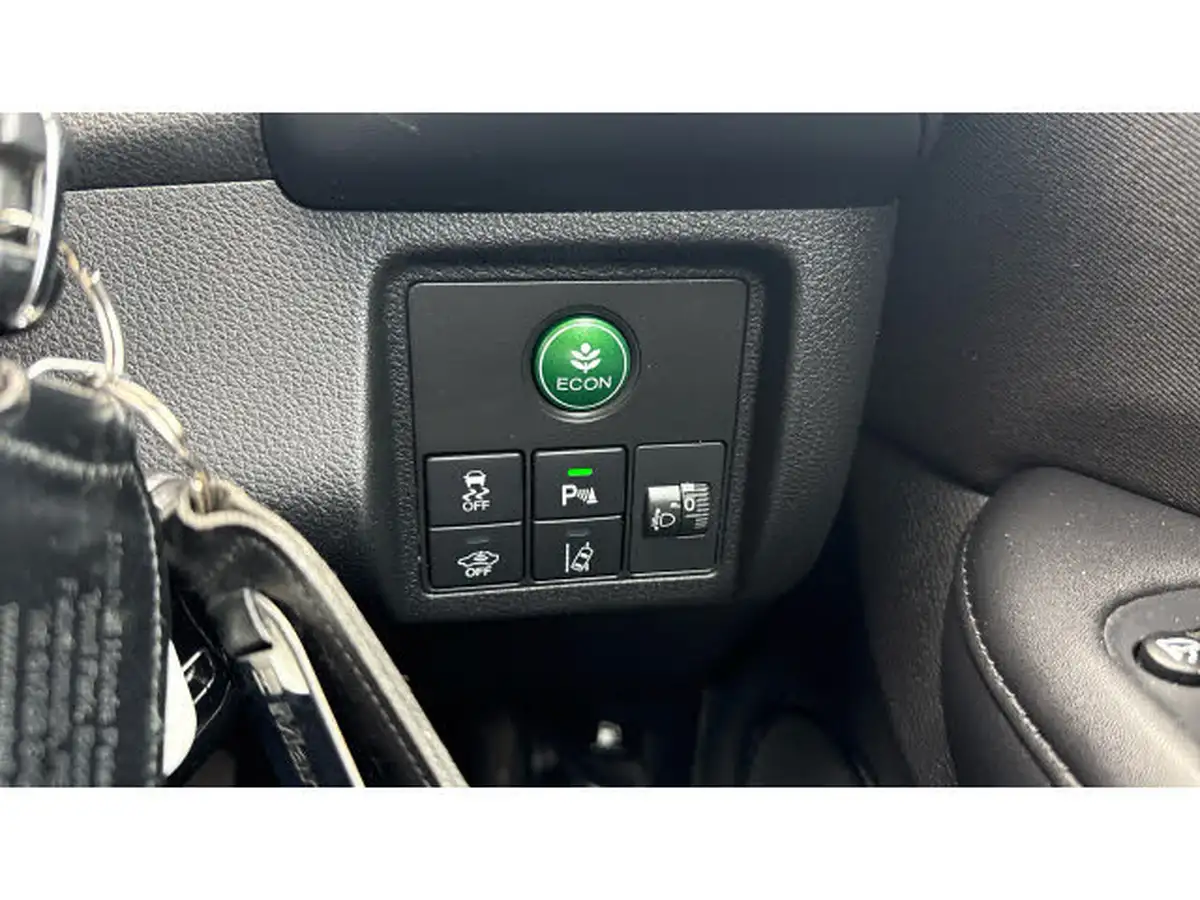2015-honda-hr-v-16-i-dtec-se-navi-big-27