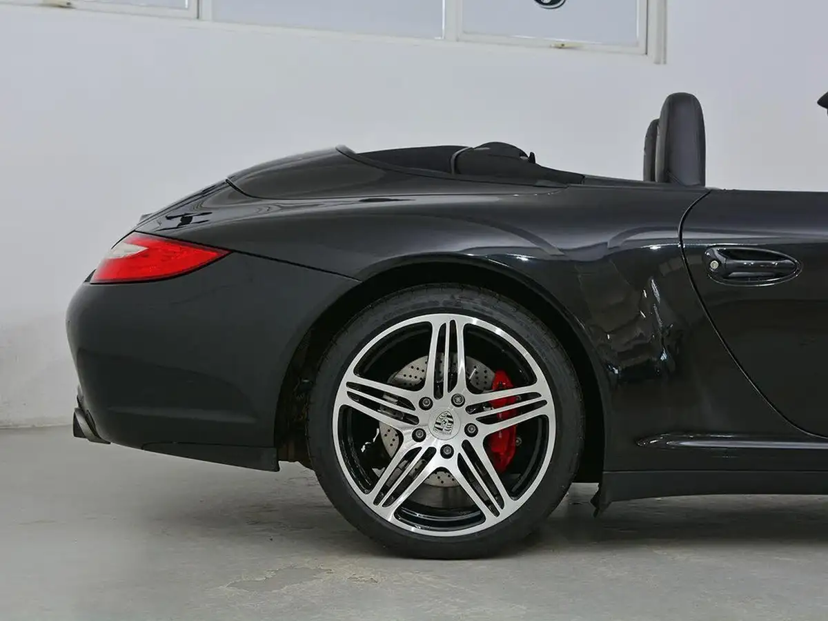 2010-porsche-911-38-carrera-4-s-cabriolet-pdk-big-12