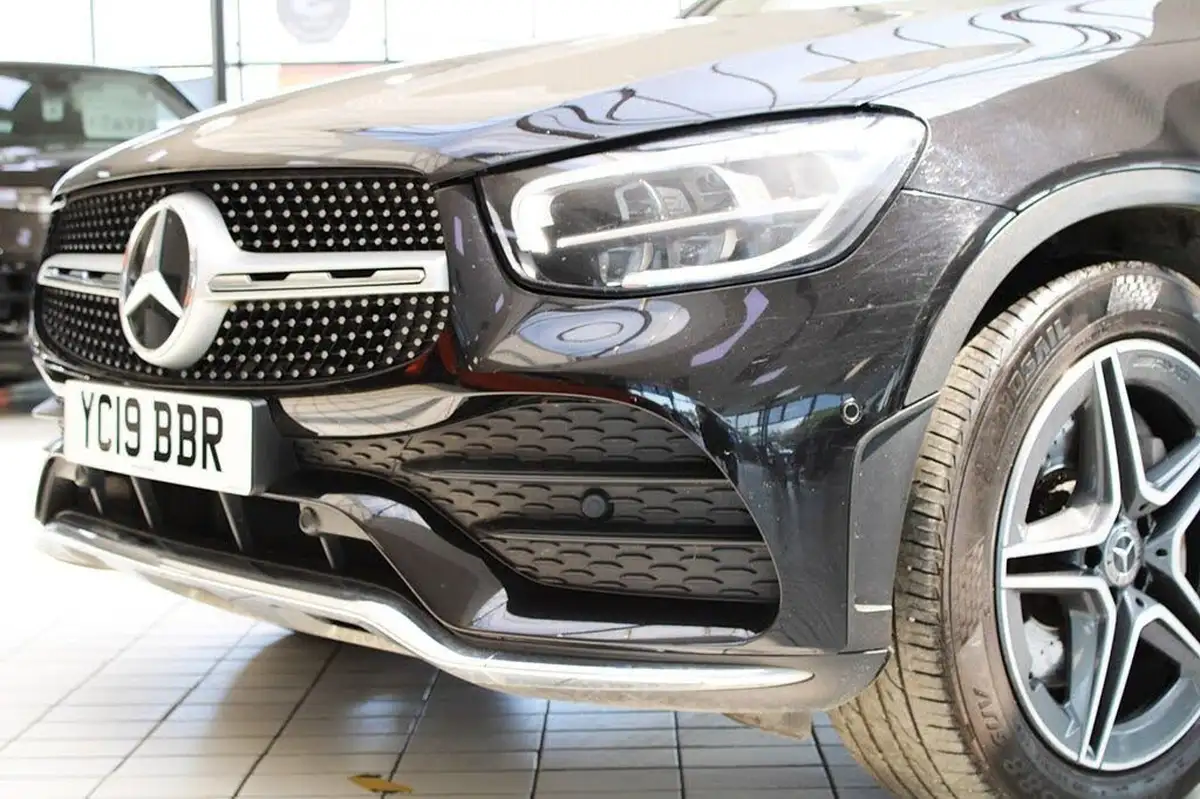 2019-mercedes-benz-glc-class-20d-glc220d-amg-line-station-wagon-5d-4matic-plus-big-2