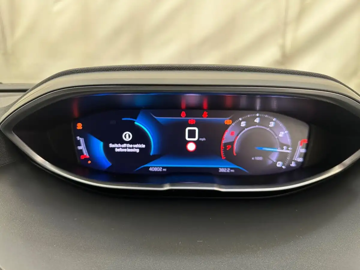 2022-peugeot-3008-suv-12-puretech-allure-premium-big-11