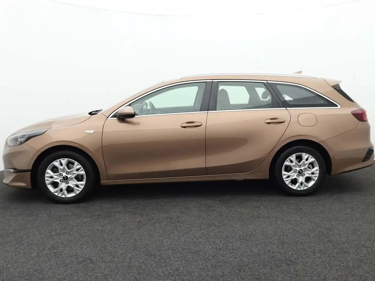 2022-kia-ceed-10-t-gdi-2-sportswagon-big-3