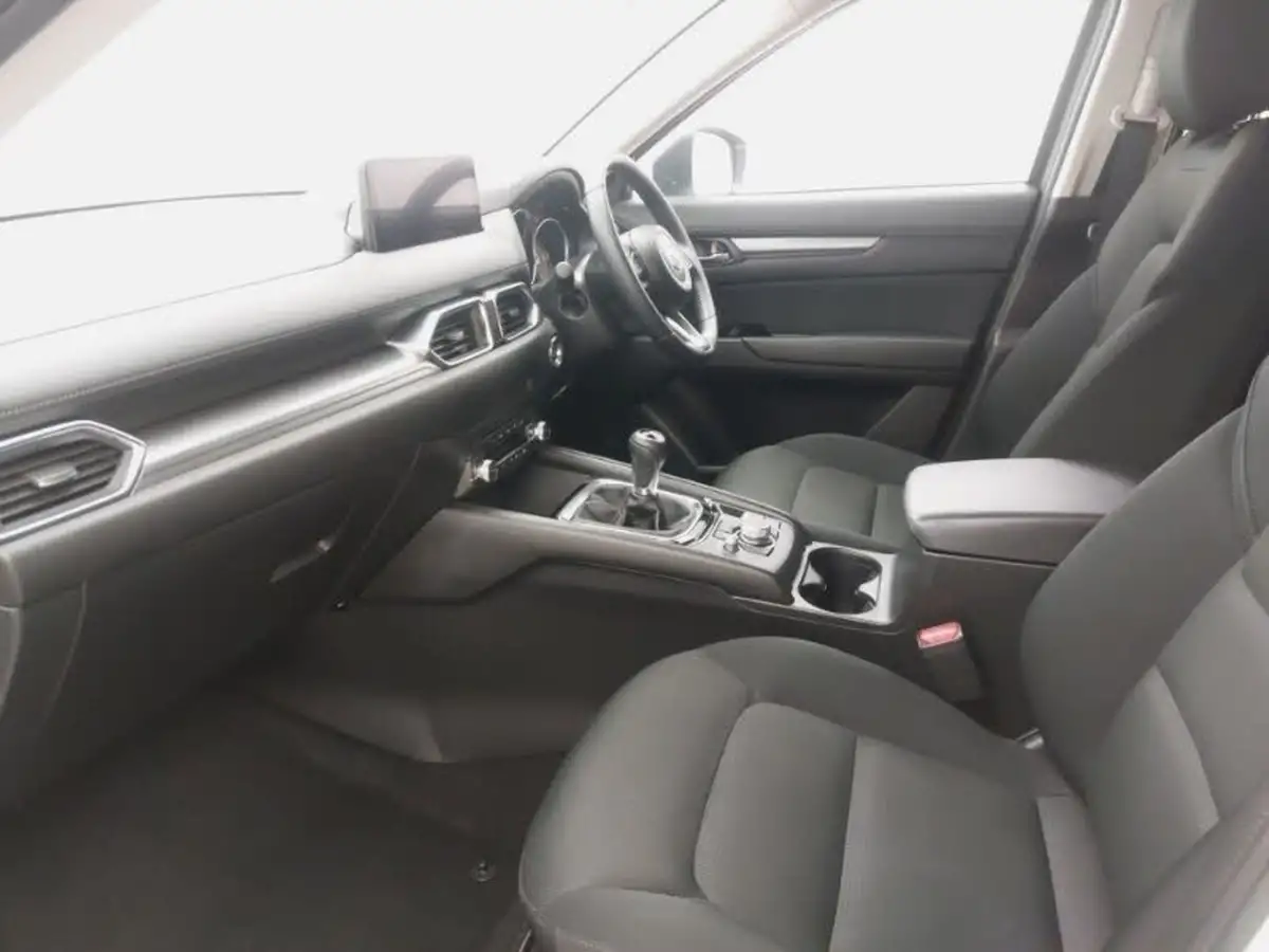 2024-mazda-cx-5-20-centre-line-big-4