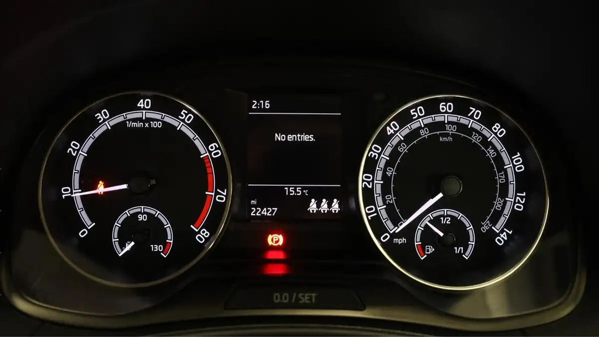 2020-skoda-fabia-10-mpi-colour-edition-60ps-big-10
