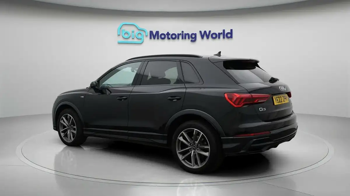 2022-audi-q3-15-35-tfsi-black-edition-codcomfort-sound-pack-sportback-big-5