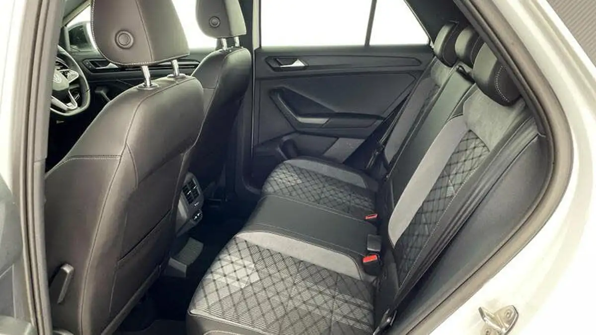2022-volkswagen-t-roc-15-tsi-r-line-hatchback-5d-big-34