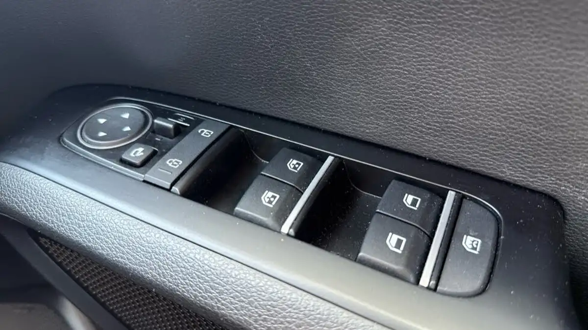 2022-kia-soul-ev-maxx-big-32