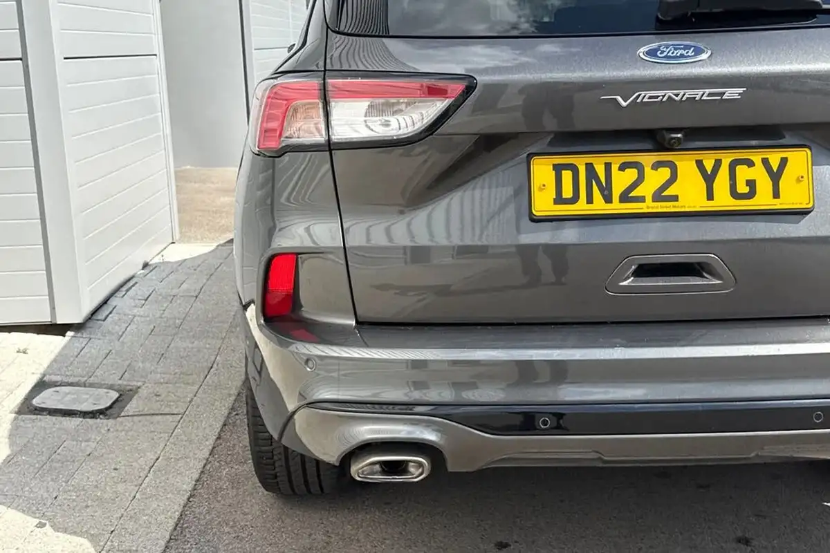 2022-ford-kuga-25t-vignale-190ps-fhev-big-23