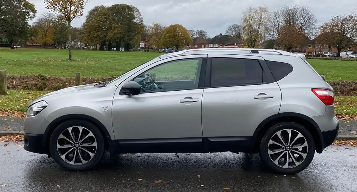 2012-nissan-qashqai-15td-n-tec-big-4