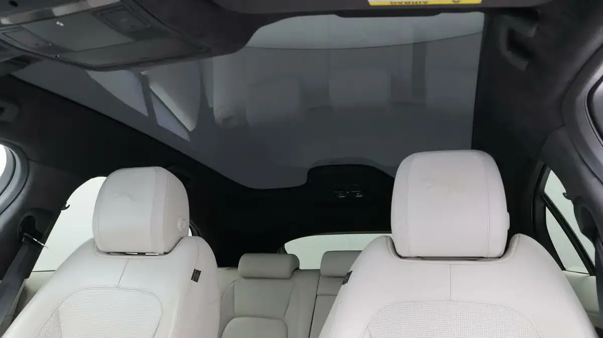 2022-jaguar-i-pace-ev400-hse-black-big-26
