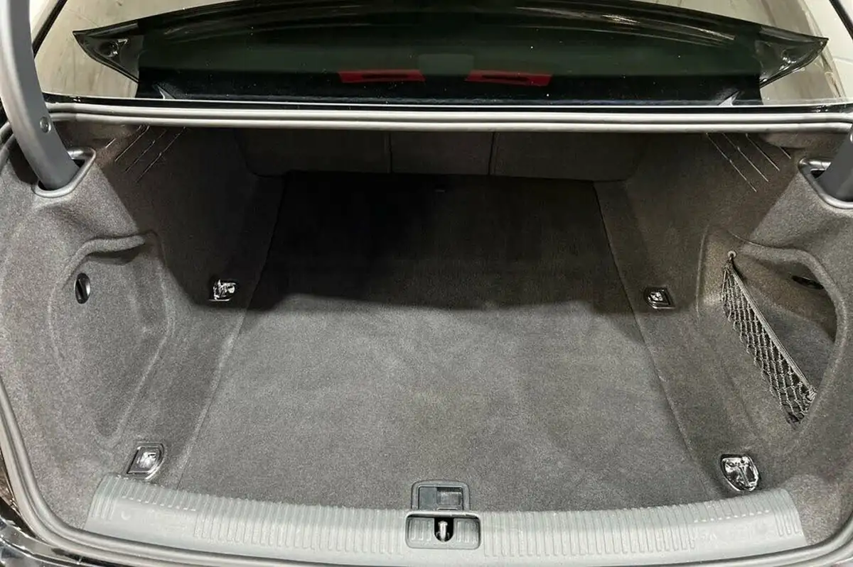 2019-audi-a4-20-35-tfsi-black-edition-big-45