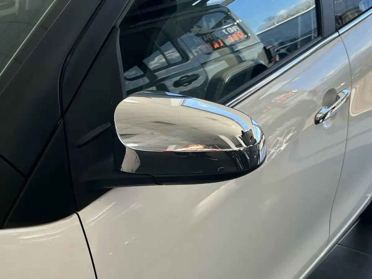 2018-citroen-c1-12-puretech-flair-5d-big-42