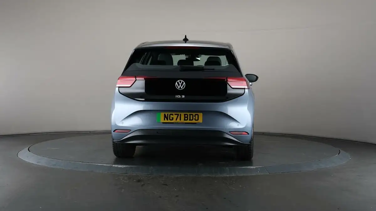 2021-volkswagen-id3-e-life-204ps-58kwh-pro-performance-big-6