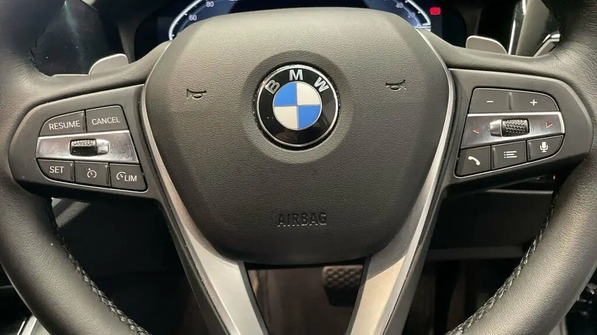 2021-bmw-3-series-20-330e-se-pro-saloon-4d-big-20