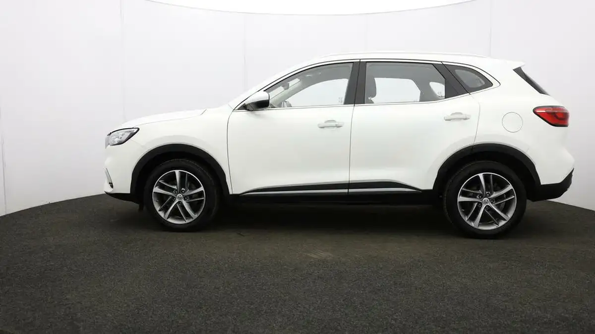 2021-mg-hs-15t-gdi-excite-162ps-big-60