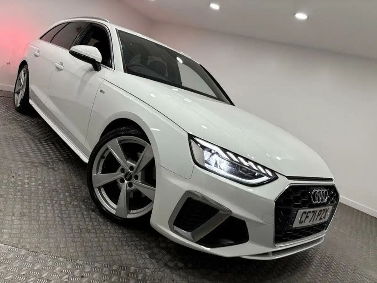 2022-audi-a4-avant-20-35-tdi-s-line-big-47
