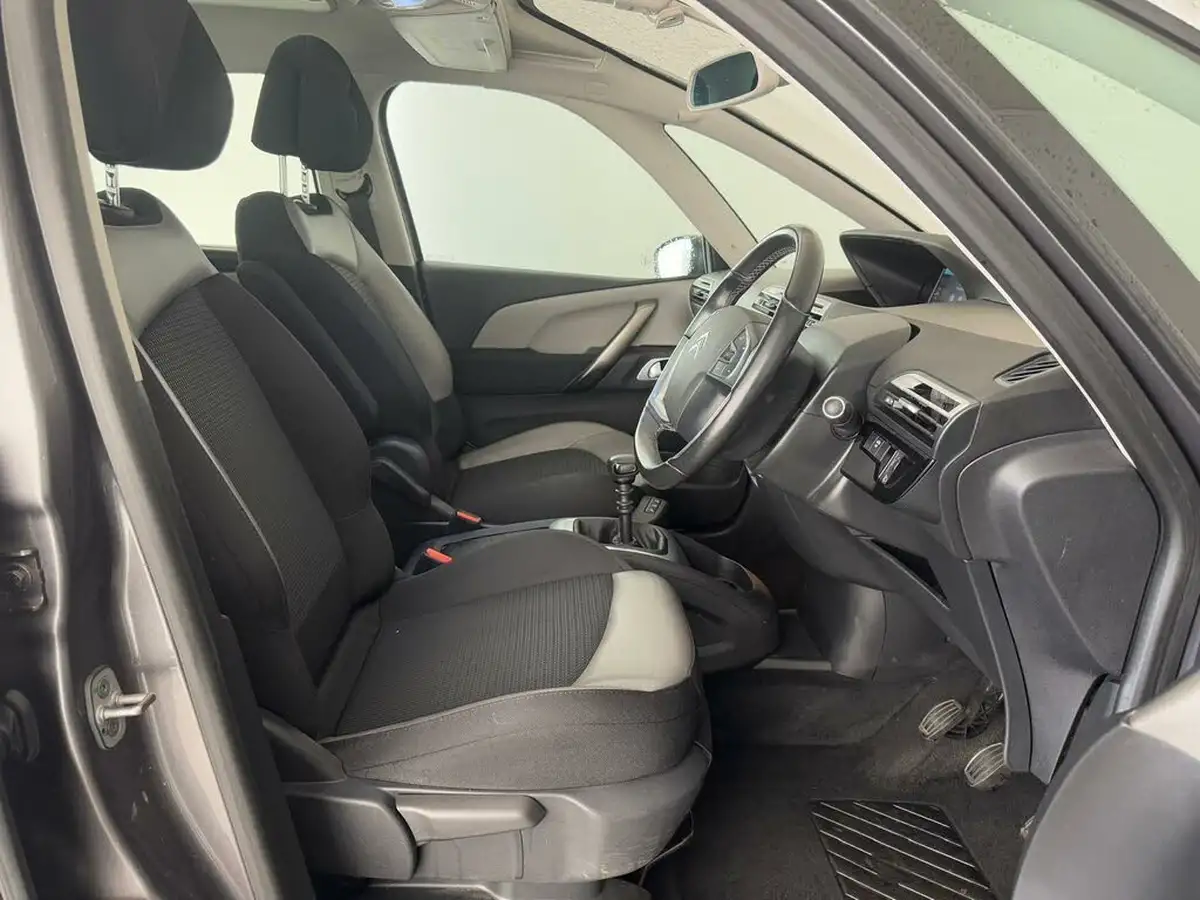 2019-citroen-grand-c4-spacetourer-12-puretech-flair-big-22