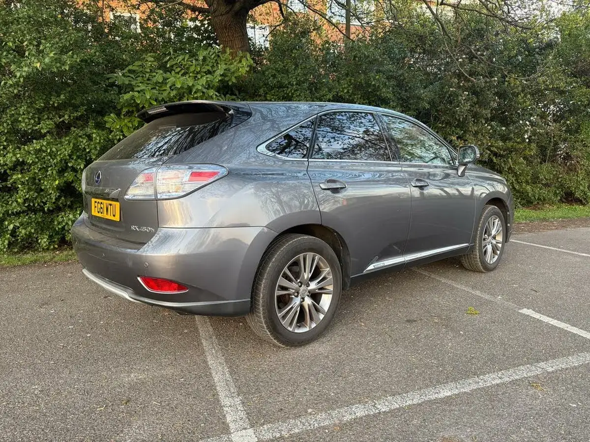 2011-lexus-rx-450h-35-advance-sun-big-5