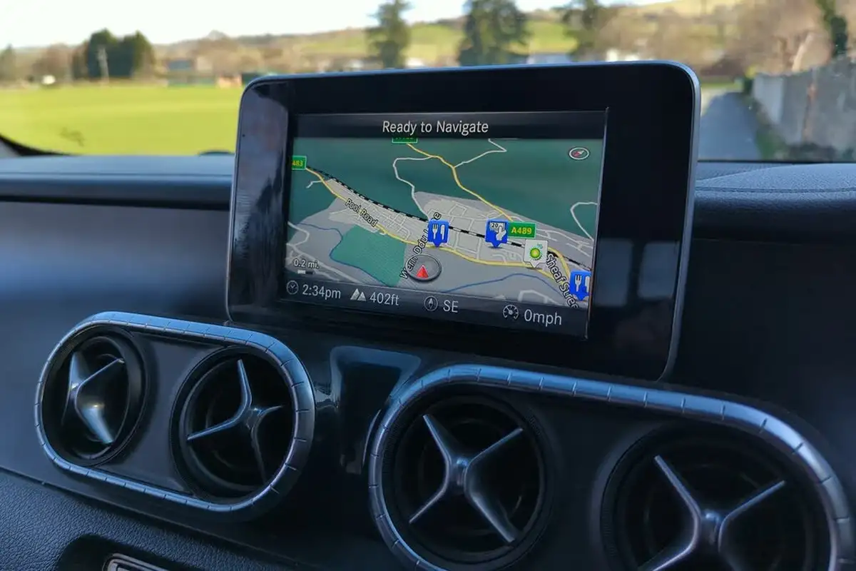 2019-mercedes-benz-x-class-23td-250-power-big-19