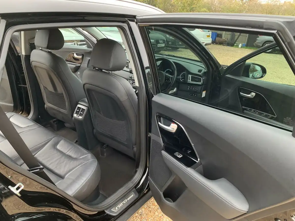 2018-kia-niro-16-gdi-3-156kwh-16-alloy-wheels-big-43