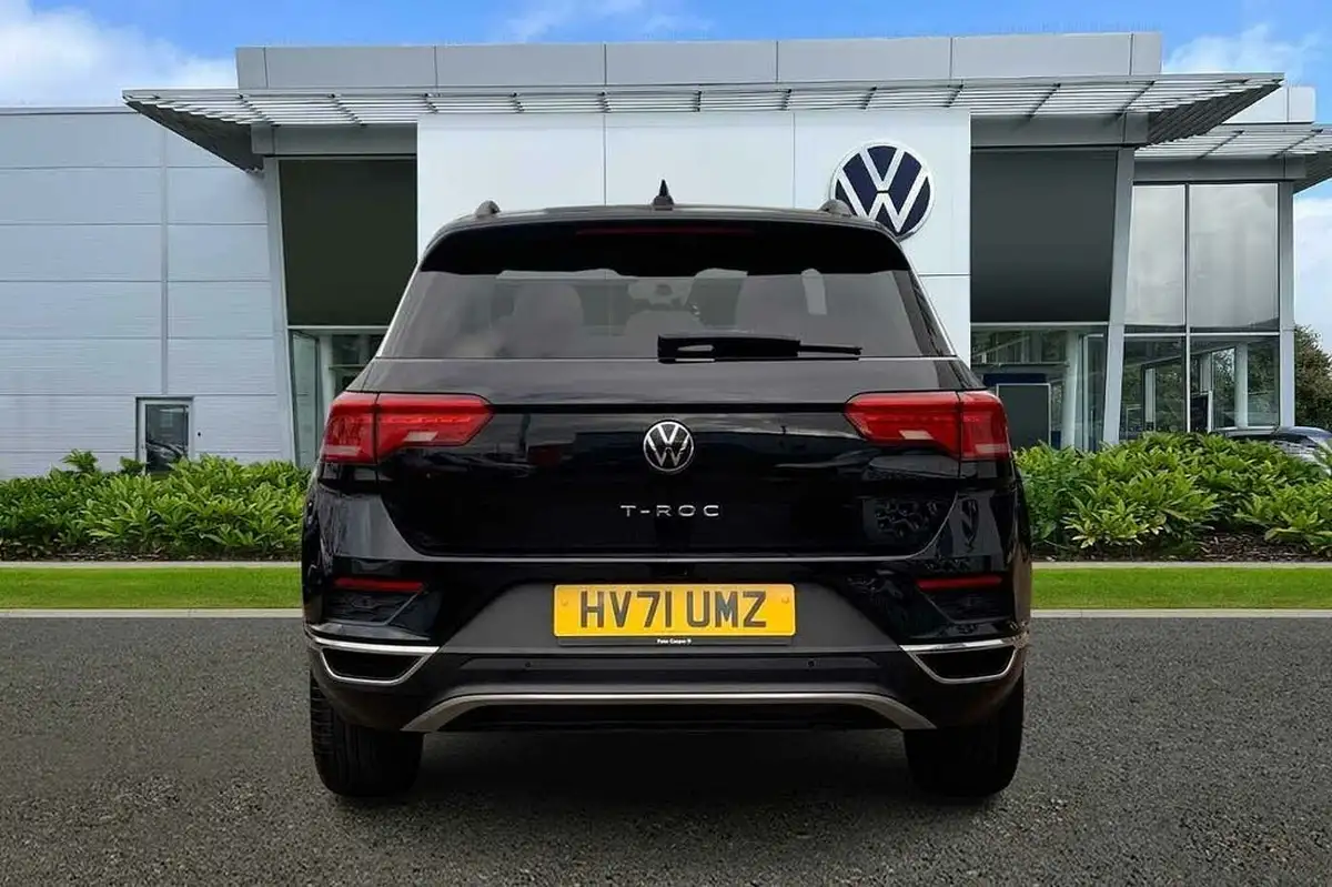 2021-volkswagen-t-roc-15-tsi-active-hatchback-5d-big-8