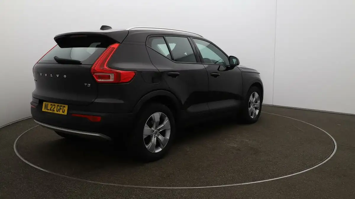 2022-volvo-xc40-15-t3-momentum-big-50