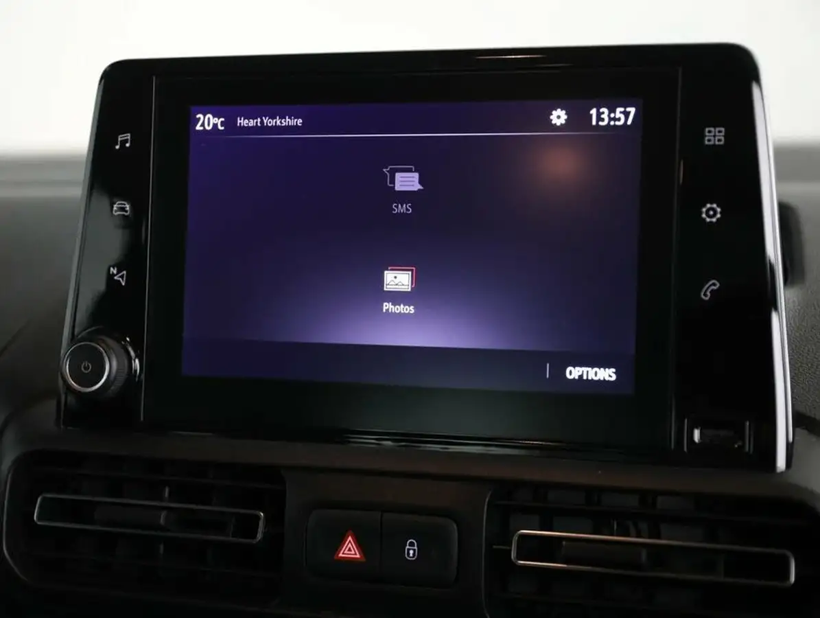 2022-vauxhall-combo-life-15-se-xl-100ps-big-36