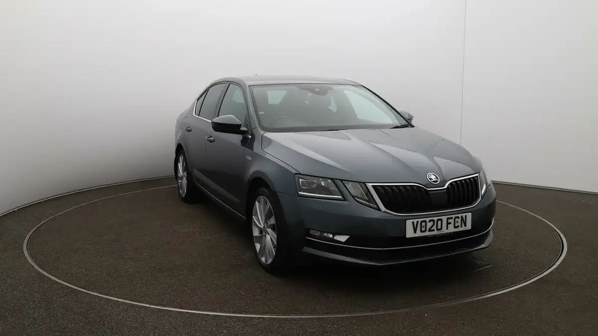 2019-skoda-octavia-20-tsi-laurin-klement-hatchback-big-35