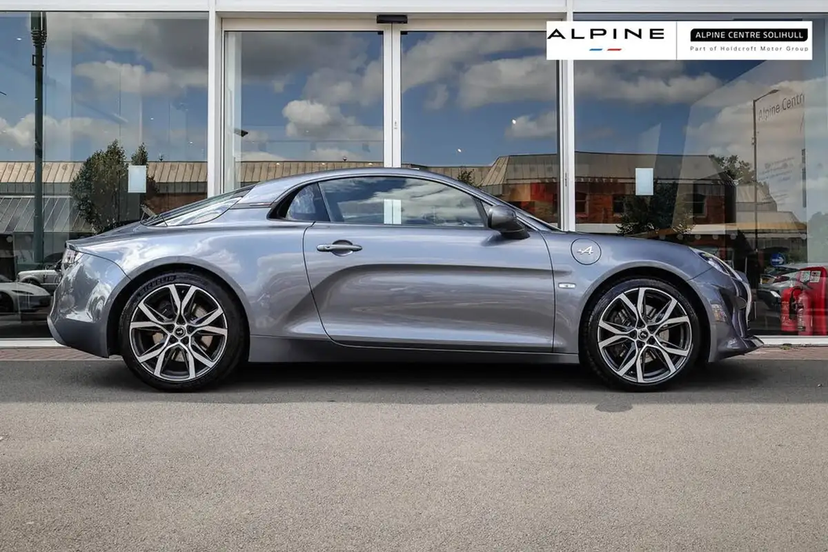 2023-alpine-a110-18-t-no-trim-big-7
