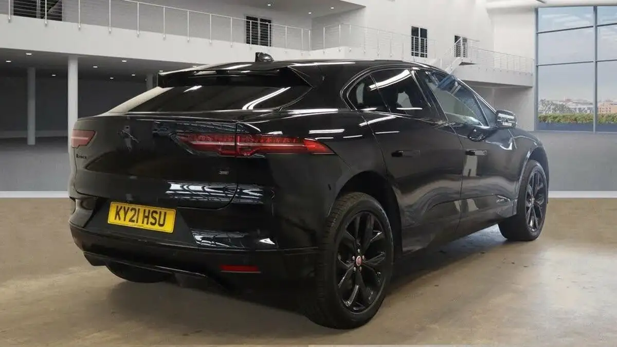 2021-jaguar-i-pace-ev400-hse-big-7