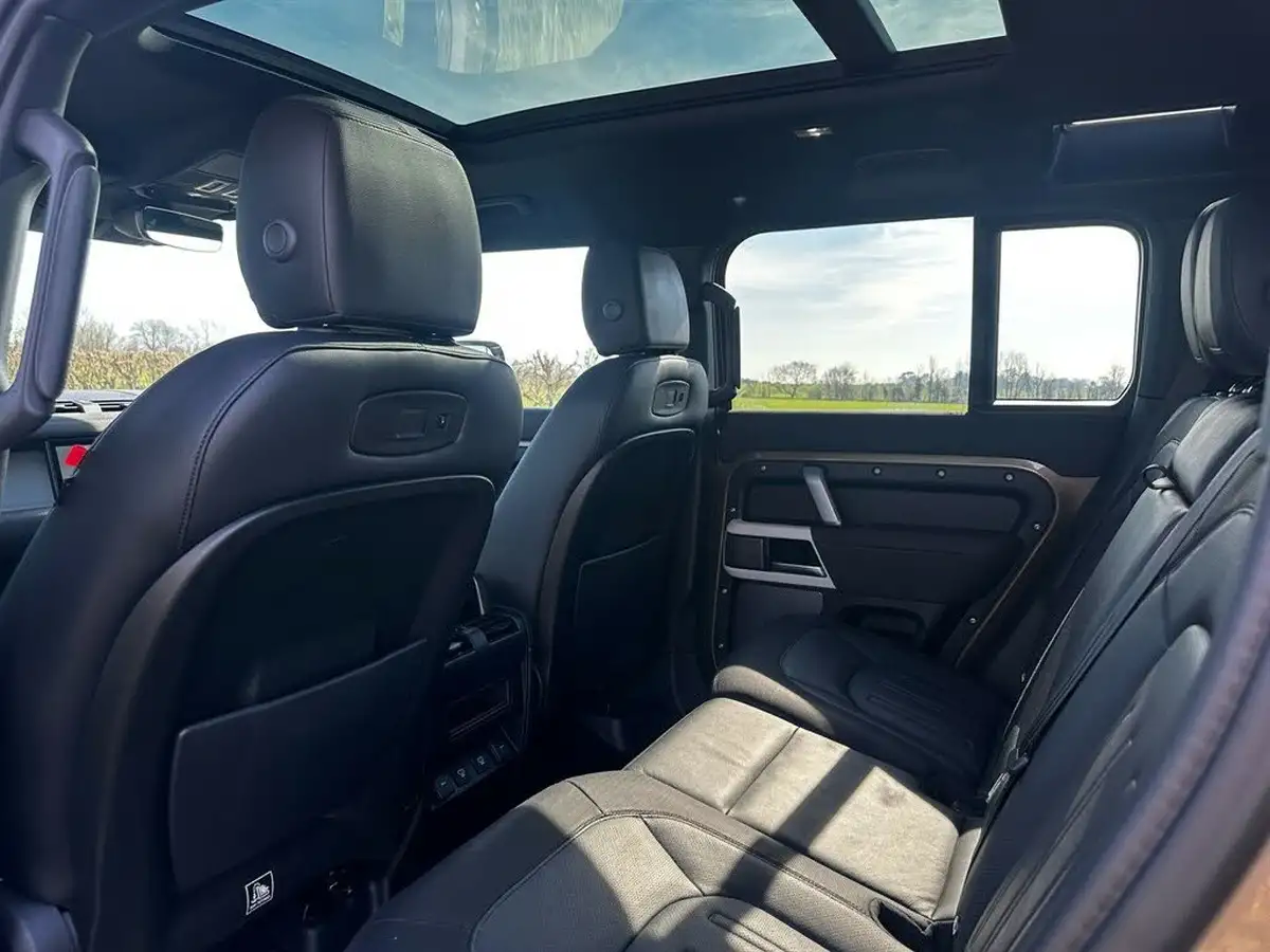2022-land-rover-110-defender-20-p300-x-dynamic-se-big-17