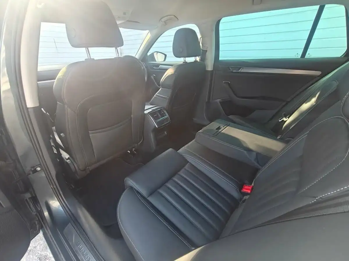 2020-skoda-superb-14-tsi-se-l-estate-big-44