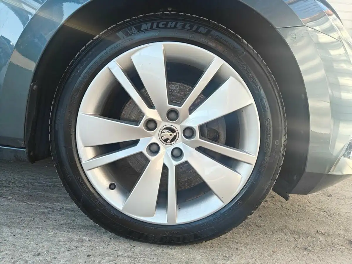 2020-skoda-superb-14-tsi-se-l-estate-big-16