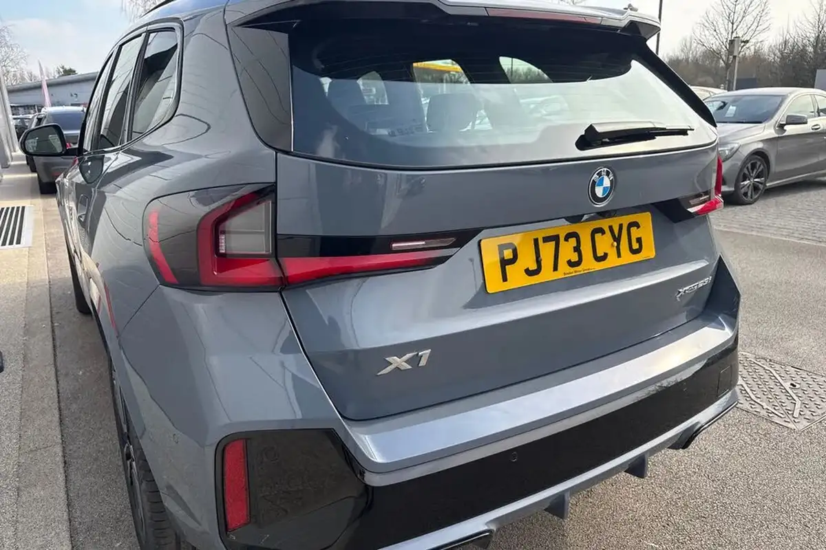 2023-bmw-x1-20-xdrive23i-m-sport-big-6