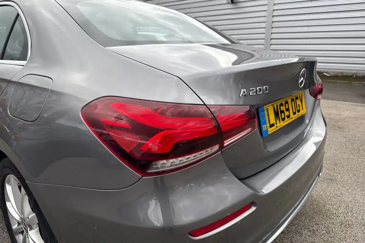 2019-mercedes-benz-a-class-13-a200-sport-executive-saloon-4d-7g-dct-big-7