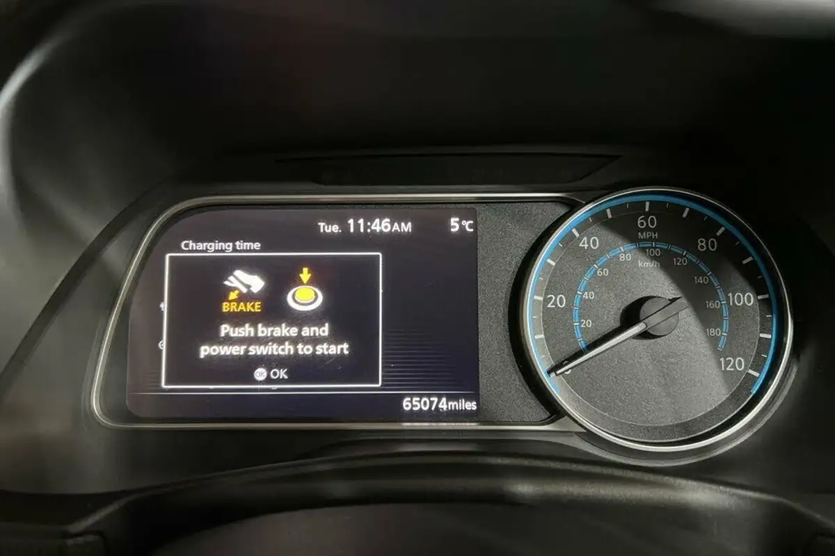 2020-nissan-leaf-e-e-n-tec-big-13