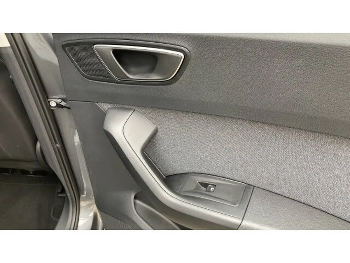 2023-seat-ateca-15-ecotsi-se-technology-dsg-big-28