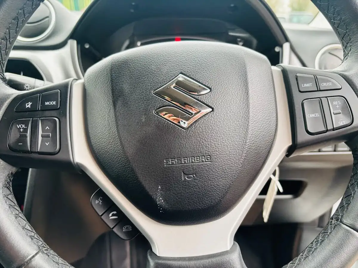 2018-suzuki-vitara-10-boosterjet-sz-t-big-16