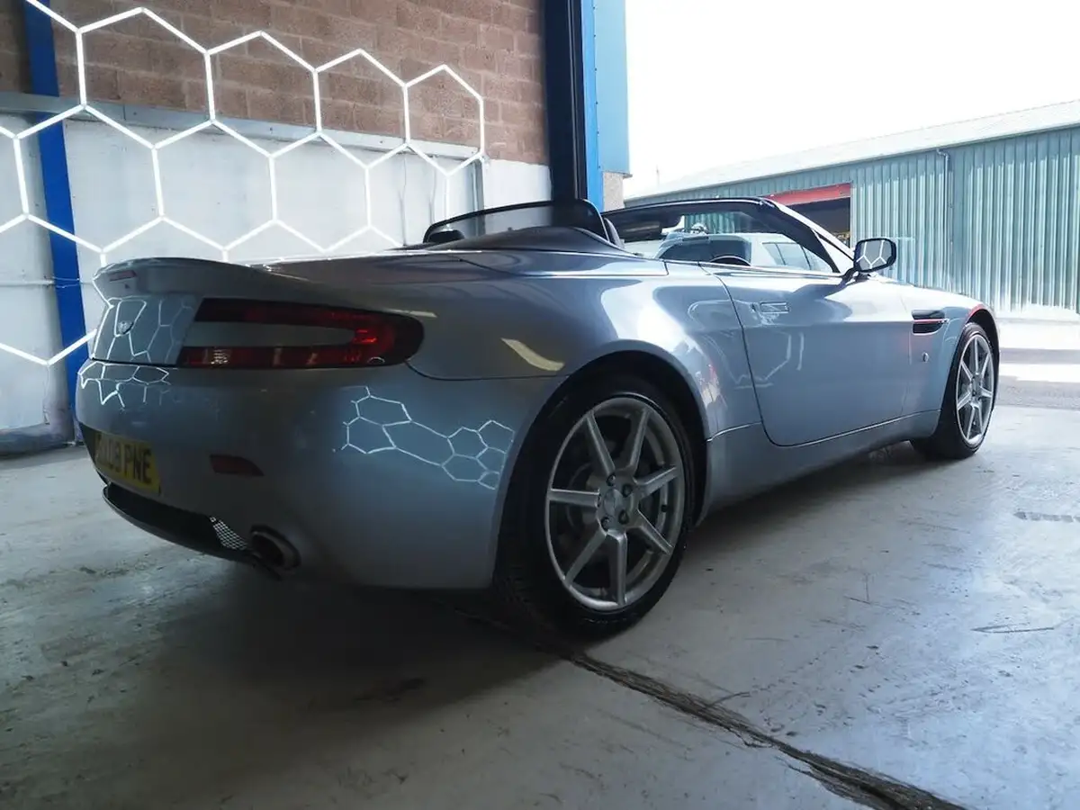 2008-aston-martin-vantage-43-convertible-sportshift-big-12