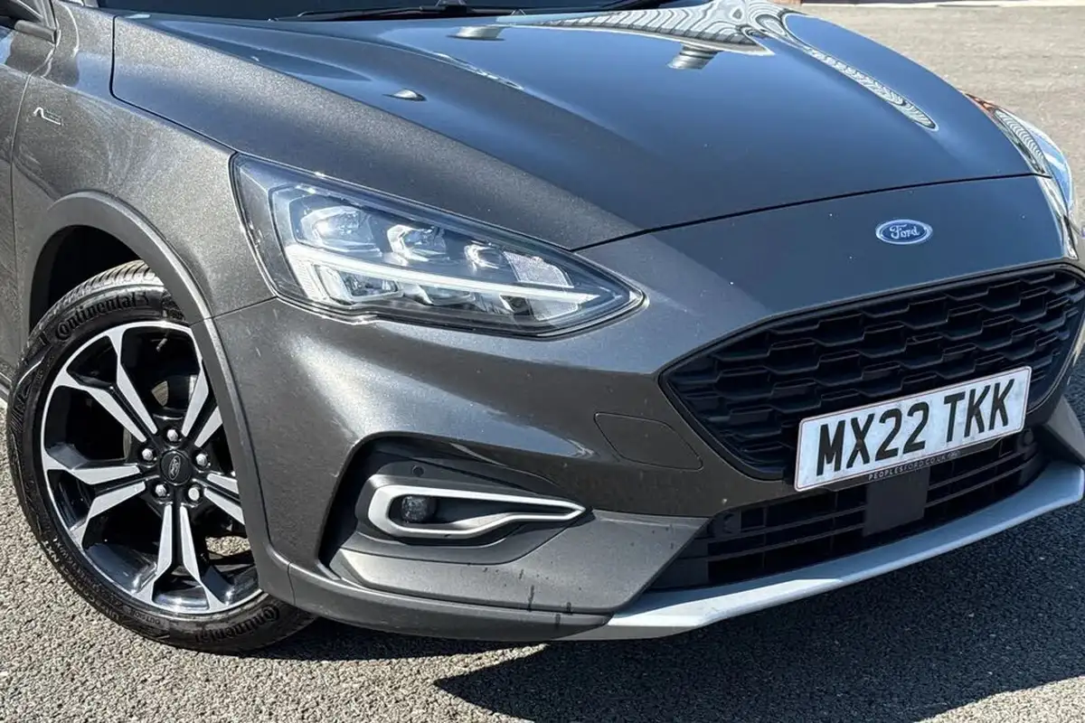 2022-ford-focus-big-16