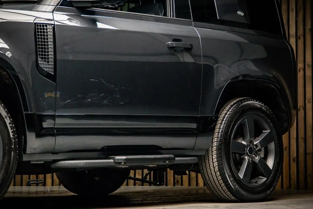 2024-land-rover-90-defender-30-d300-x-dynamic-hse-big-15