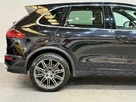 2015-porsche-cayenne-30td-small-15