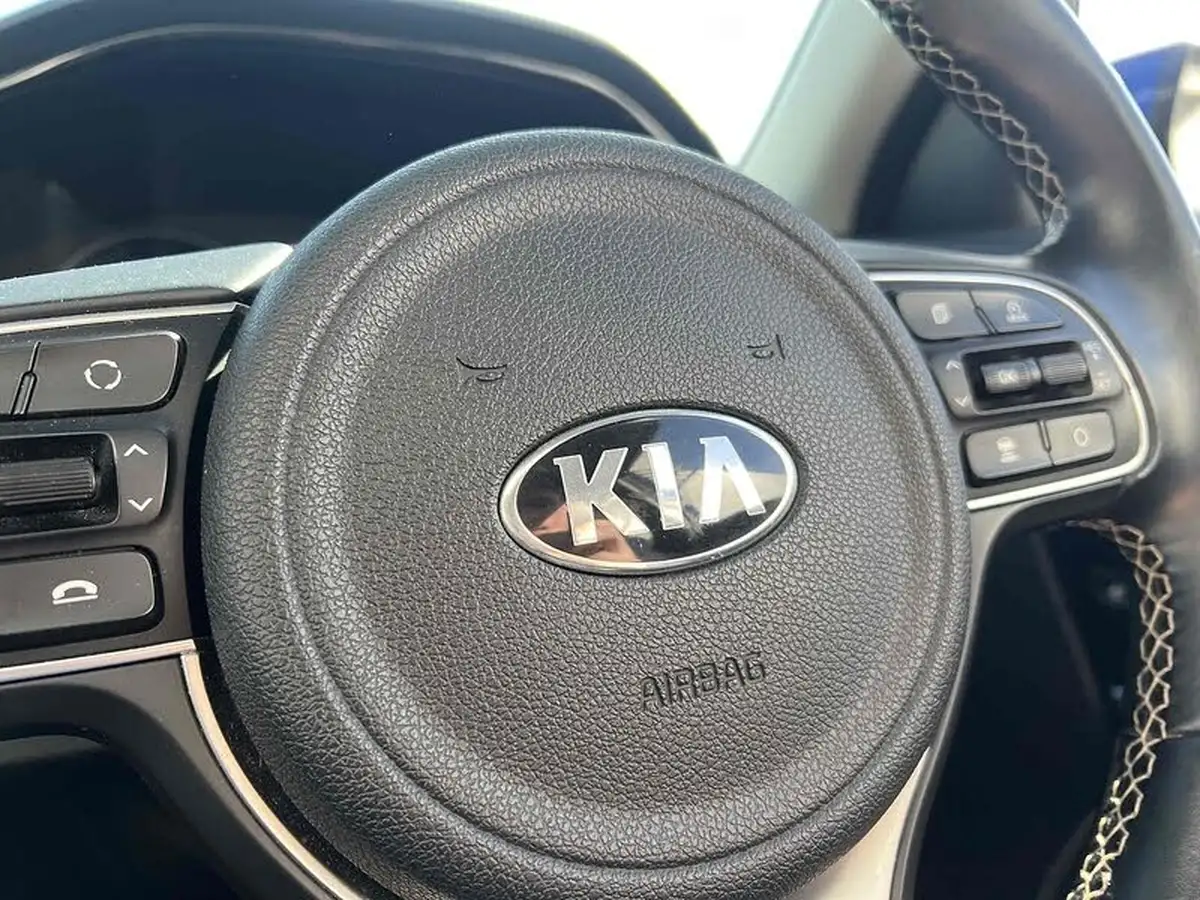 2021-kia-e-niro-ev-4-big-37