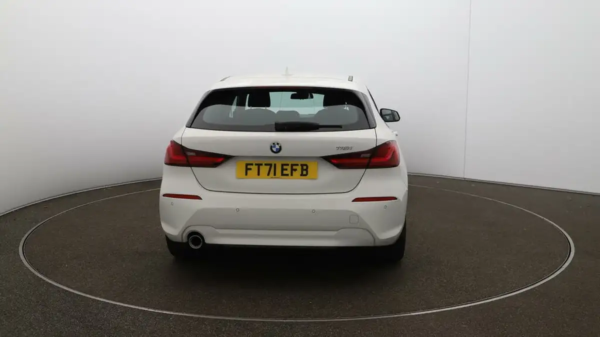 2022-bmw-1-series-15-118i-se-big-48