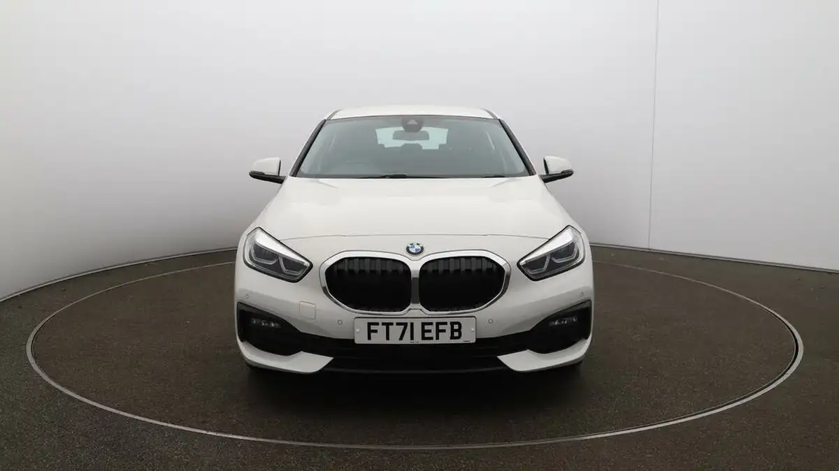 2022-bmw-1-series-15-118i-se-big-2