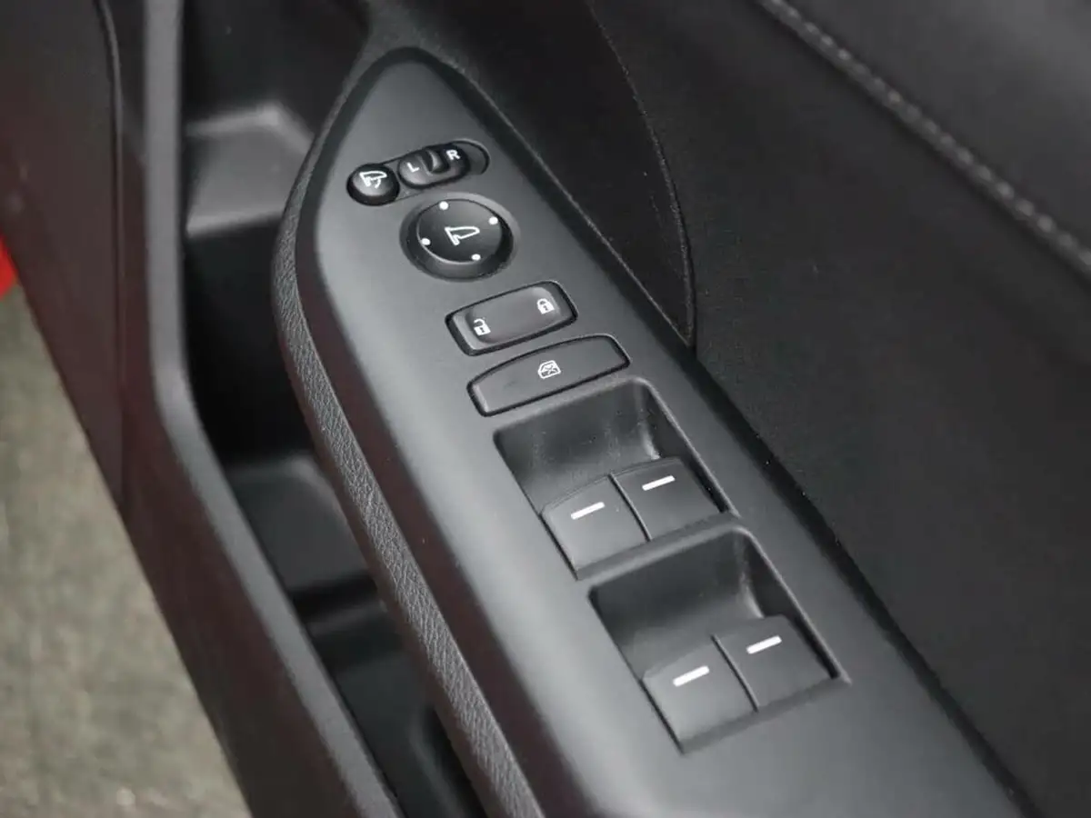 2019-honda-civic-10-vtec-turbo-sr-hatchback-5d-cvt-big-16